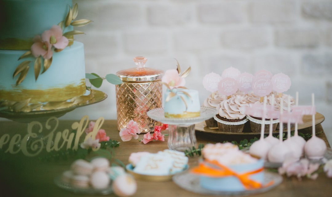 Schritt 7: Cupcakes und Hochzeitstorten