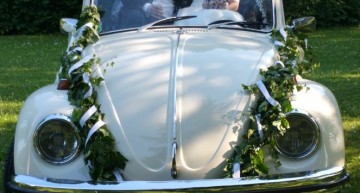 Käfer-Brautpaar-hochzeitautos