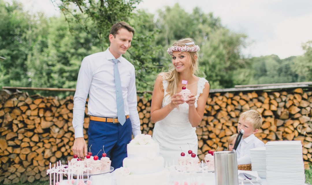 Traditionelle Hochzeitstorte oder außergewöhnliche Cupcakes?