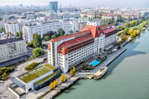 Hilton Vienna Danube Waterfront_header