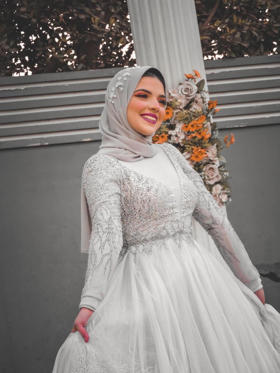 Brautkleid mit Hijab